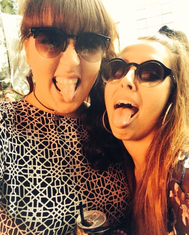 orianajanem's tweet photo. Cute memories #egg #onepuffpassout #wehavealwaysbeendickheads#willwechange #no #originalravers @RhiannLouise 💓💗👭✌🏽️😅 https://t.co/1nYdfkmUcc