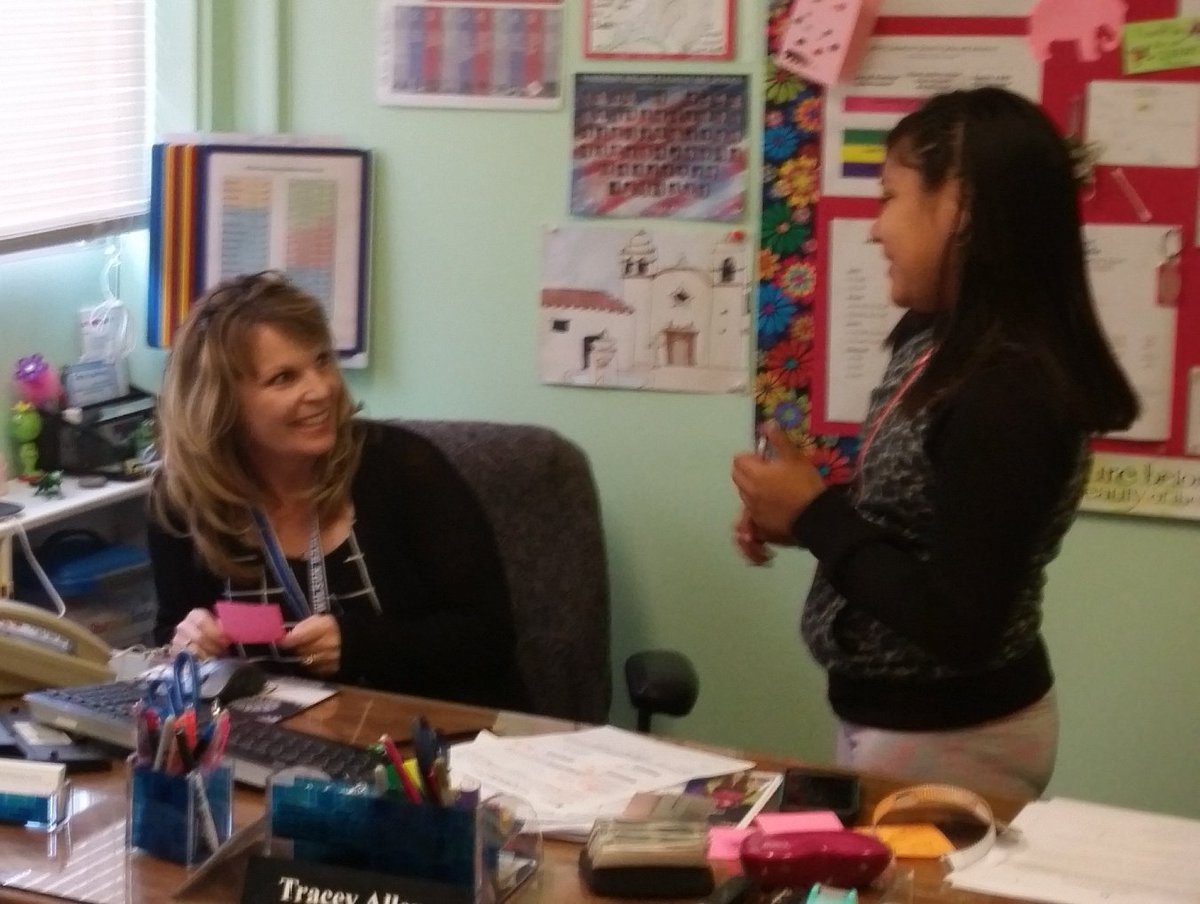 1dmcdowell's tweet photo. What happens when Ss share their success with our principal? She calls their parents to celebrate! #whyilovewilson https://t.co/knexP8az6K