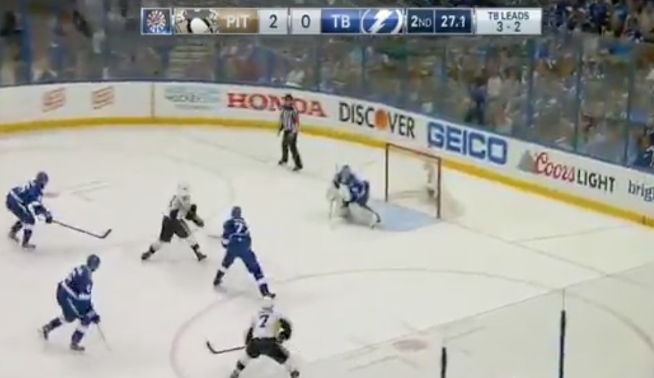 fsmikey's tweet photo. Punjabi goal call on Sid’s goal 
** Wait for the ‘WHOA!’ **
(Video https://t.co/31T4fSU2Ta) https://t.co/OfK0ytw38V
