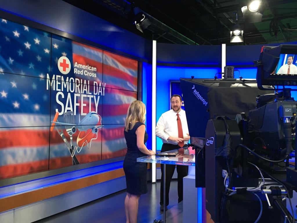 cluthye's tweet photo. I don't think I have ever looked more patriotic! Thx, @Shortney #PrepareSD #safetytips https://t.co/pHmpiNNCGK