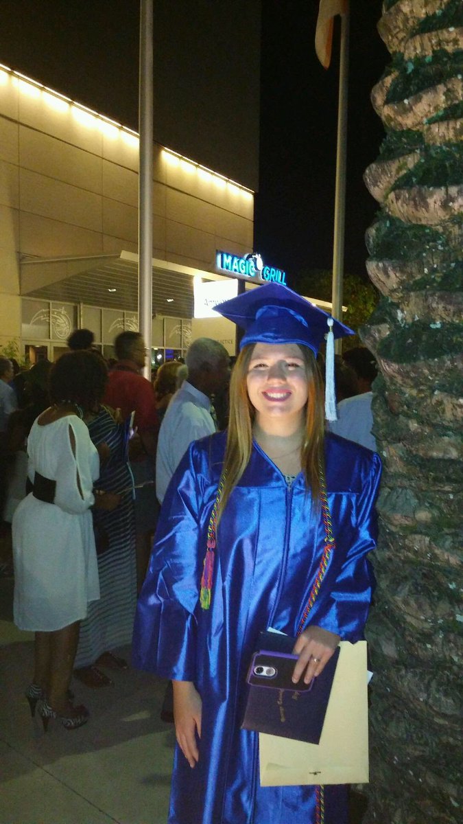 KepplerAbigail's tweet photo. Congrats Ryley! Dr Phillips class of 2016! # I am officially old! https://t.co/XmhFOiMNjH