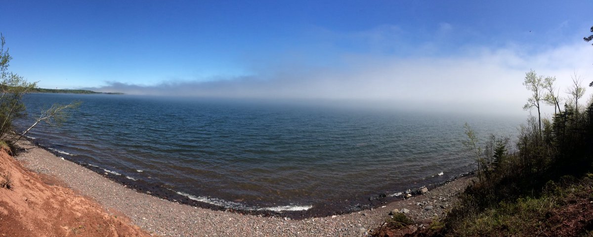 gretahlarson's tweet photo. Interesting day on #LakeSuperior! https://t.co/bgEnRz6q25