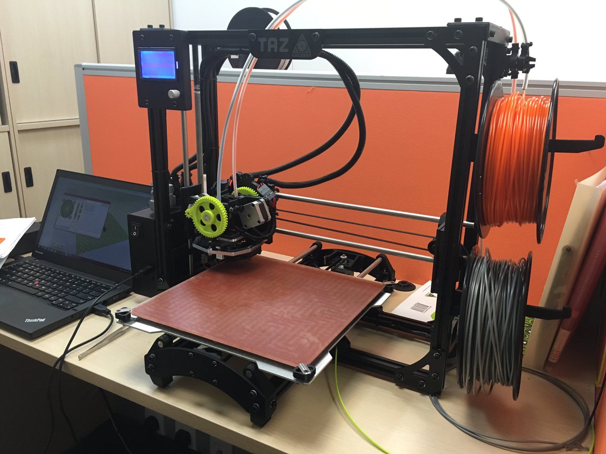 Techfull_Wise's tweet photo. Folks, we have a 2nd hand  Taz5 demo machine we are letting go. PM for pricing and shipping info. https://t.co/sf8SlJOiIf