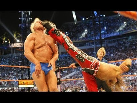 MykeFartini21's tweet photo. Bonino with the finisher #HBK #SweetChin https://t.co/tXWgFV0s1A