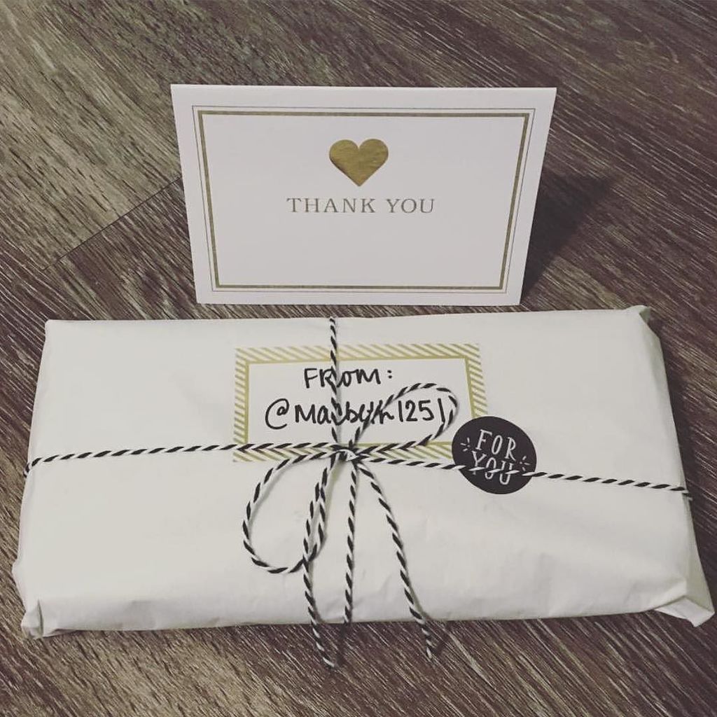 Poshmarkapp's tweet photo. There's something so special about your first Poshmark sale.😍 Congrats on the first of many, @macbeth1251! #thisisj… https://t.co/bog3L7u4Cv