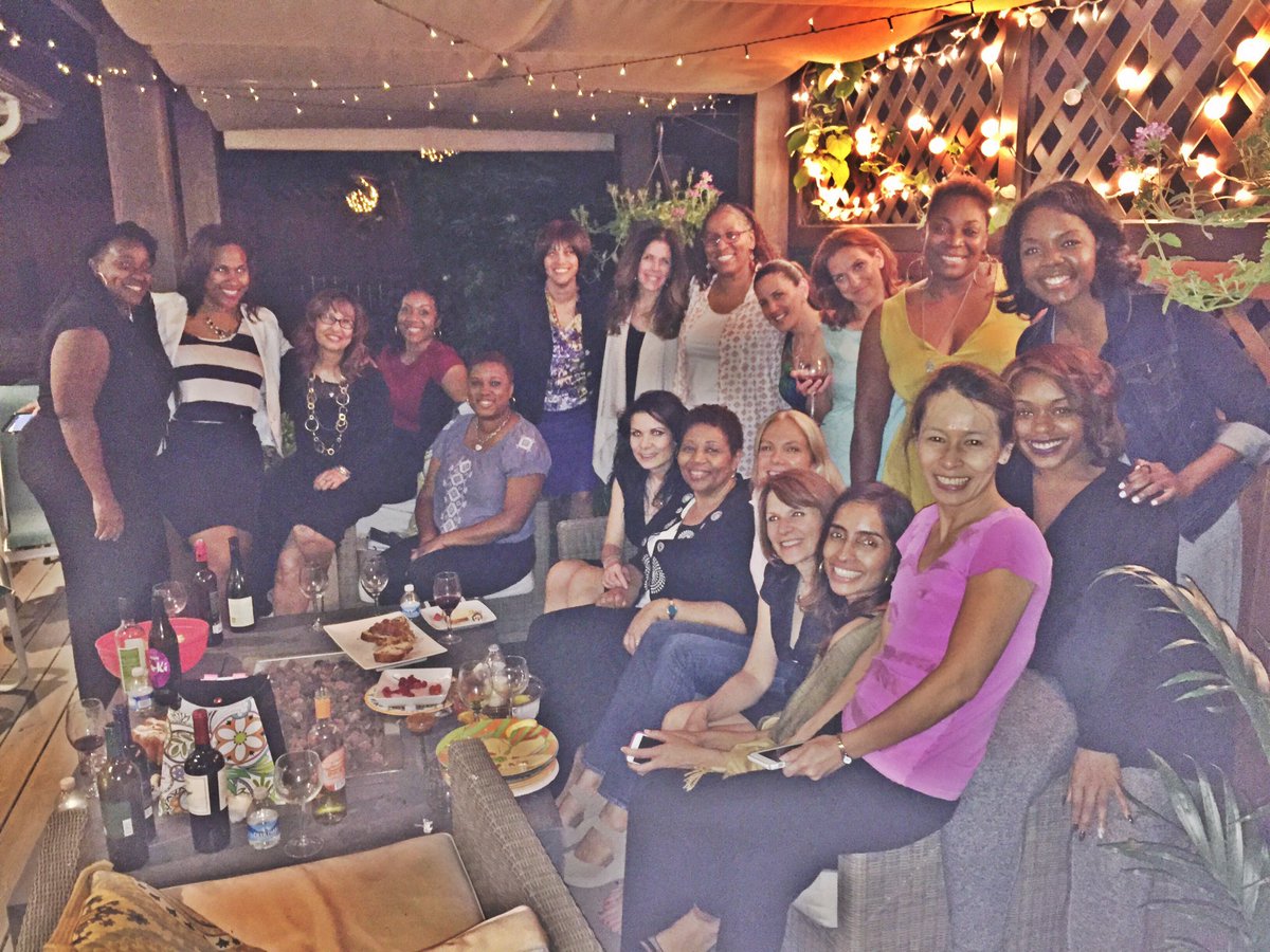 OnPoint24_7's tweet photo. #DISters โค๏ธ you ladies https://t.co/URvNNk9jv8