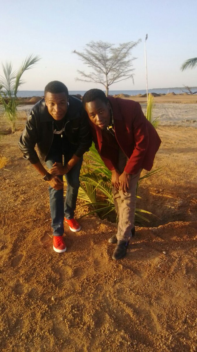 ethamboy's tweet image. 