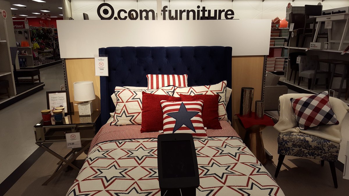 Home innovation presents.. #RedWhiteBlue#D207vml <a href="/eblackcost/">Erin</a> <a href="/noha_G296/">Noha Elezaby_VMD</a>