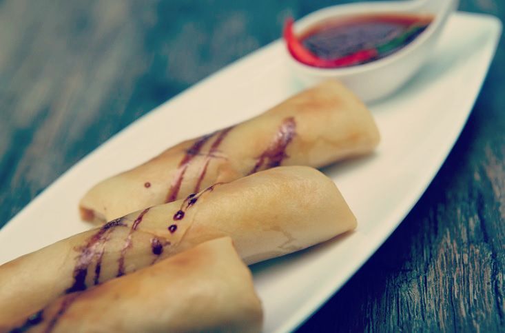 bebuzzd's tweet photo. Blow your taste buds away with some indonesian springrolls @betwaicafe #bebuzzdloyalty #JLT #mydmcc #karama #mydubai https://t.co/Ks8aTiVDm7