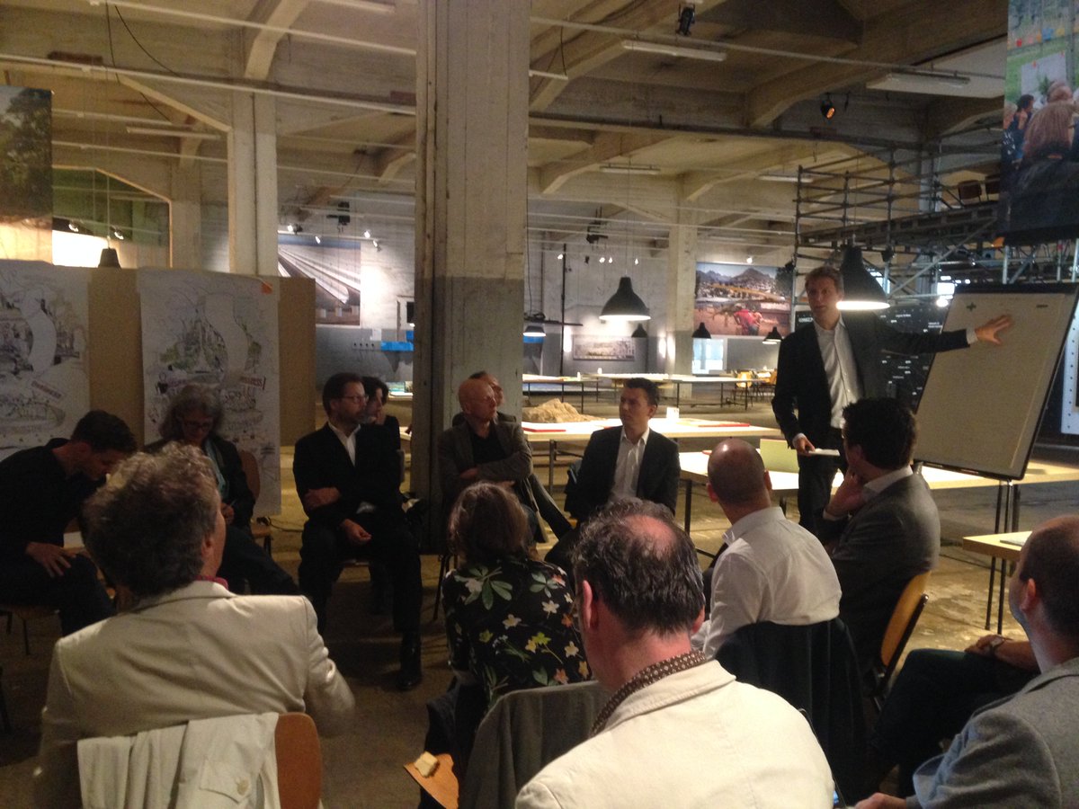Meetup #Hackable #Cityplot with stakeholders on continuity citymaking <a href="/Buiksloterham/">info</a>. 
@iabr