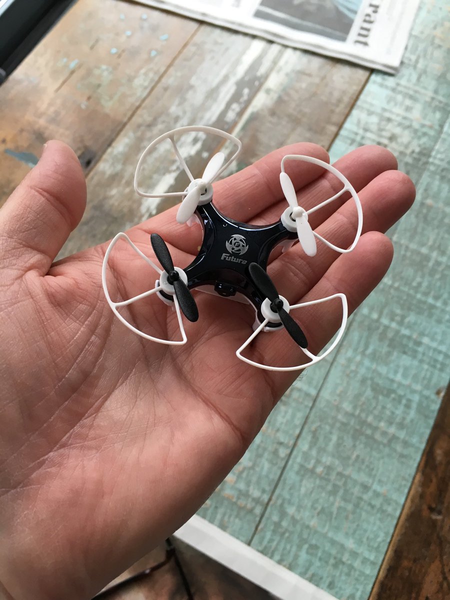 Piet Kiekebos on Twitter: "#minidrone #hema super mini drone with camera #nicegadget @HEMA https://t.co/5tF9IwilXZ" /