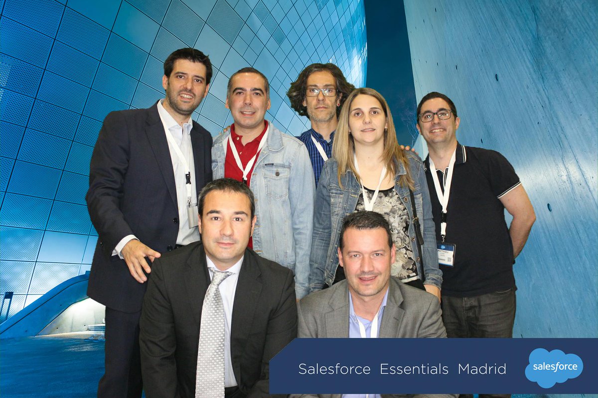 scalianspain's tweet photo. Nuestro equipo de #indizeros presentes en #SalesforceEssentials https://t.co/JqH3ldk595