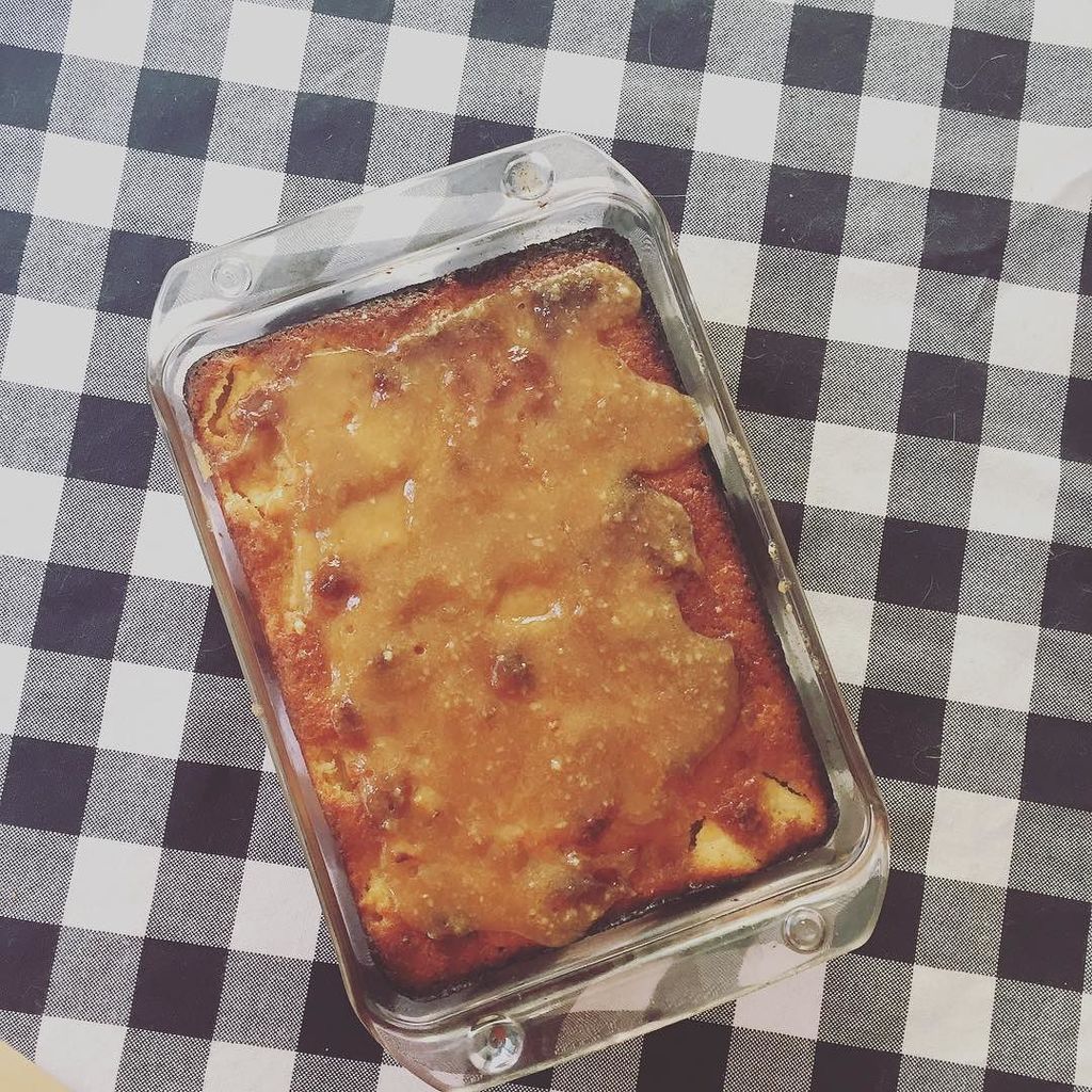 monicaconverse's tweet photo. Waking up to #homemade #glutenfree #apple #coffeecake with #almondbutter #struesel https://t.co/hCp68a5dJK https://t.co/gdSglHu3Nn
