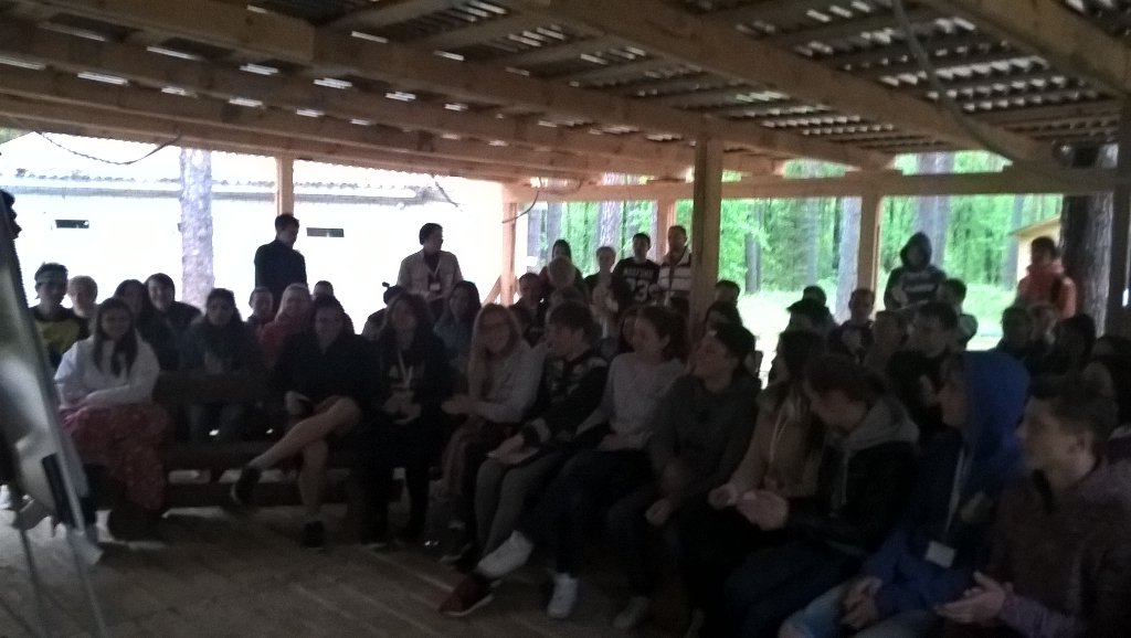 YaninaEV's tweet photo. Ректор #ВлГУ @Saralidze_AM встретился с участниками 3 смены форума #Перспектива2016 https://t.co/6vBir3CP8x