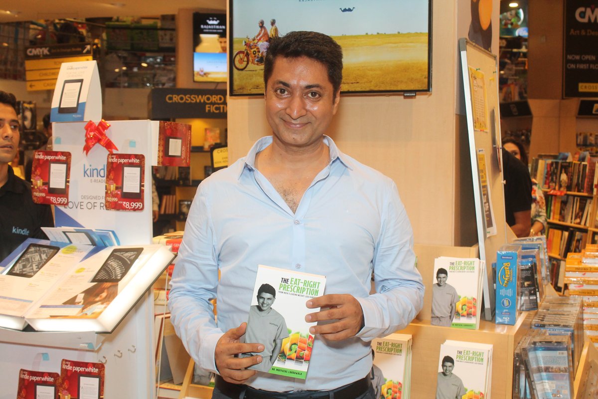 AnushaIyer_'s tweet photo. @sohinlakhani , CEO #EmbassyBooks at book launch of #DrMuffazalLakdawala's #TheEatRightPrescription at #Crossword https://t.co/IgDDcgiQwo