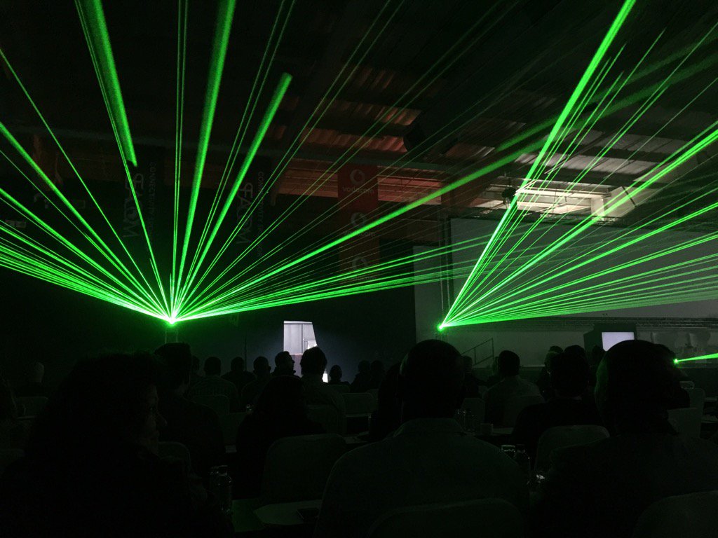 RouxHN's tweet photo. Cloud &amp; Hosting Conference 2016 https://t.co/cz9DP9Ca7M