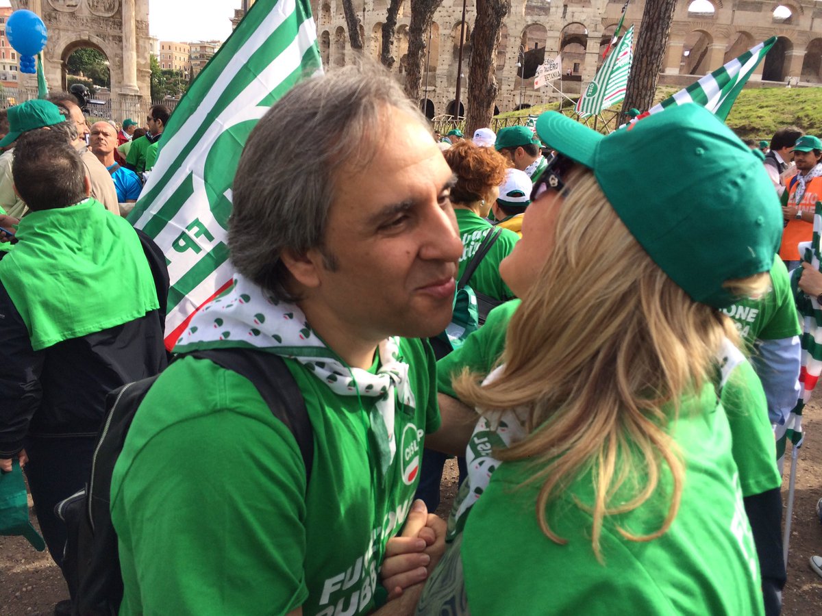 cisl_fplazio's tweet photo. Manca poco per il #ContrattoSubito ! Ultimi #preparativi ! #Roma  l'orgoglio vero siamo noi! @cislfp https://t.co/v7T4dQOHAQ