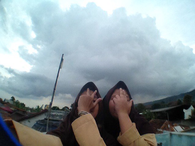 Semuaa mah karena DIA .... :*