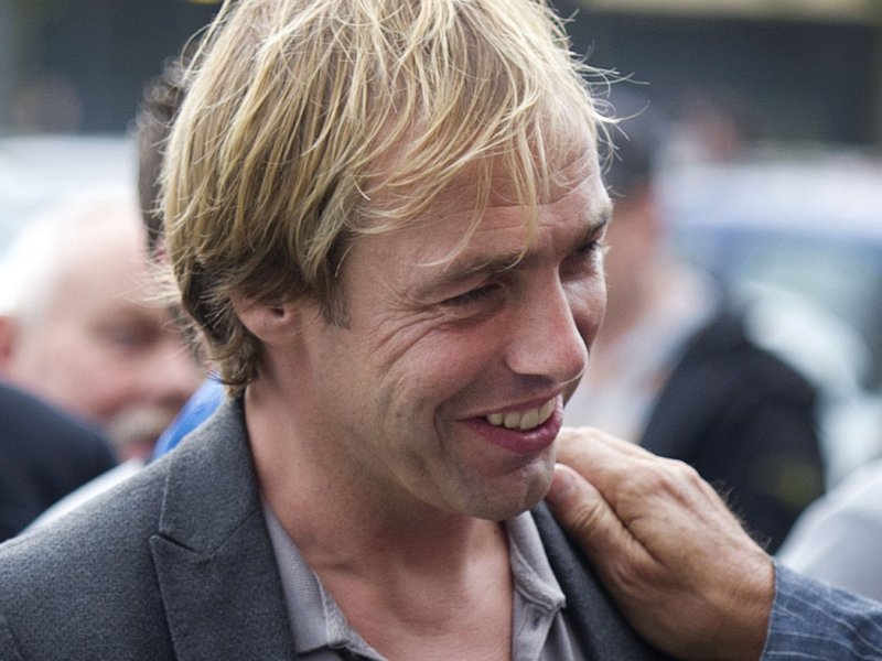 tubantia's tweet photo. Jeugdtrainer FC Twente vast na vechtpartij https://t.co/hd22pYuRge https://t.co/hoROE4bRWZ