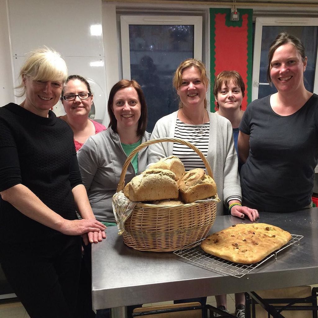 Edinburgh Foody (@edinburghfoody) on Twitter photo What a fabulous group of ladies! @pentlandswi bread class <a href="/beeslackhigh/">Beeslack CHS</a> -great facilities … ift.tt/20zAbEe What a fabulous group of ladies! @pentlandswi bread class <a href="/beeslackhigh/">Beeslack CHS</a> -great facilities … ift.tt/20zAbEe