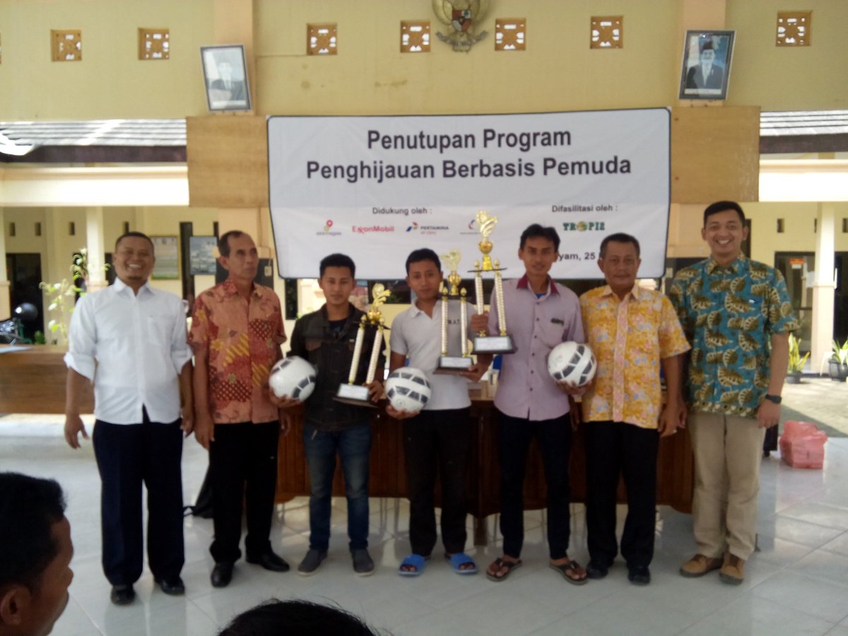 Penutupan Program Penghijauan , di hadiri Muspika, EMCL, Karang Taruna se Kec Gayam di Pendopo Kec tgl 25 Mei 2016