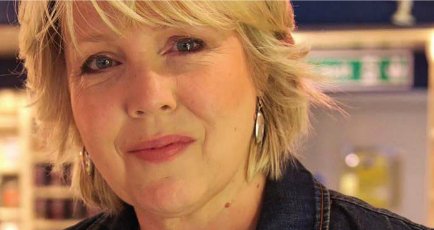 ClickyMedia's tweet photo. Inspirational @jojosams co-founder of @greenandblacks is up next at @TGTGConference! #ClickyinDubai #TGTGConf16 https://t.co/oFG1asiiYE
