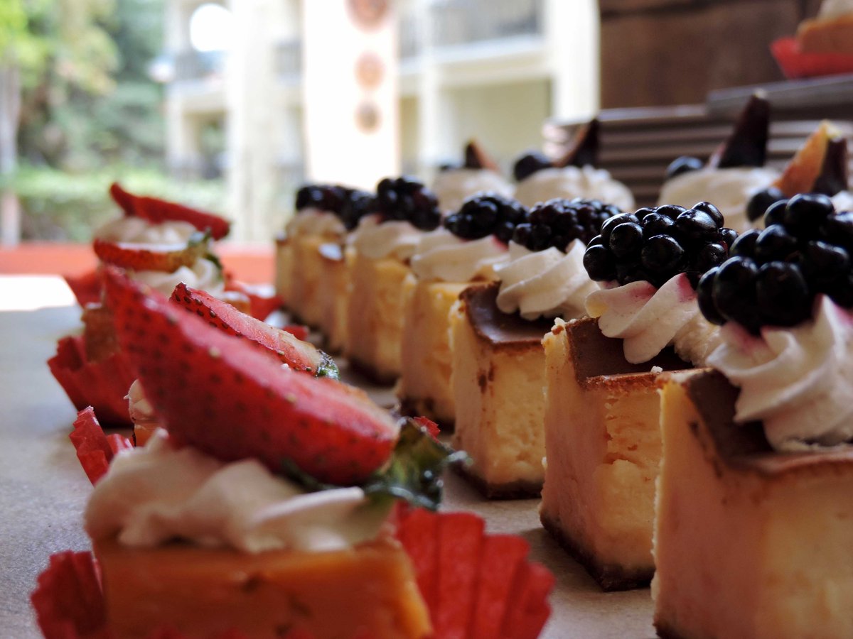MarriottIxtapan's tweet photo. Para ese gustito de mitad de semana. #FelizMiércoles https://t.co/s8mHSlQgy8