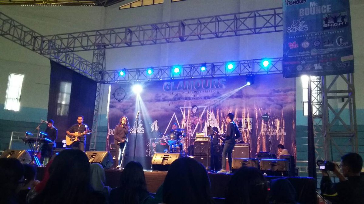 glamours_4's tweet photo. Nih guys Band dari smk sahid😄 yuk skarang dateng ke gor popki cibubur guys   dapatkan tiketnya langsung di gor popki https://t.co/1hE00tRNco