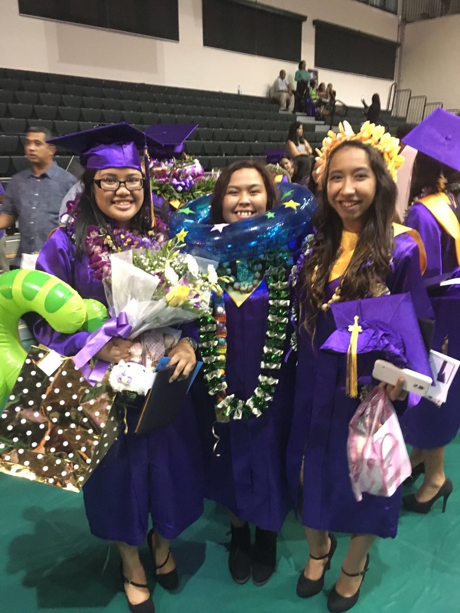 sheellbeee_'s tweet photo. It's been a rough year, but I am more than happy to say that I'm glad to have ended high school with you guys Ily ❤🎓 https://t.co/INQ7BRMA2e