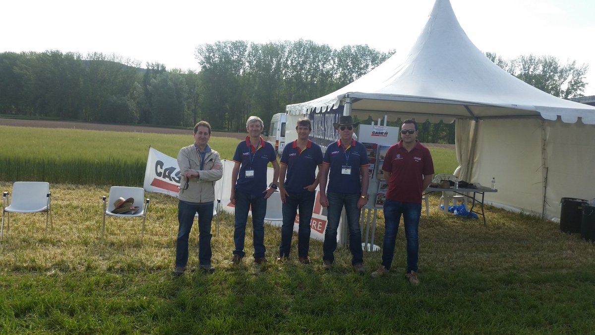 ortegasimon's tweet photo. Hoy en @albaladejito con #caseih #optum y #pumaCVX https://t.co/XZceO4cioX