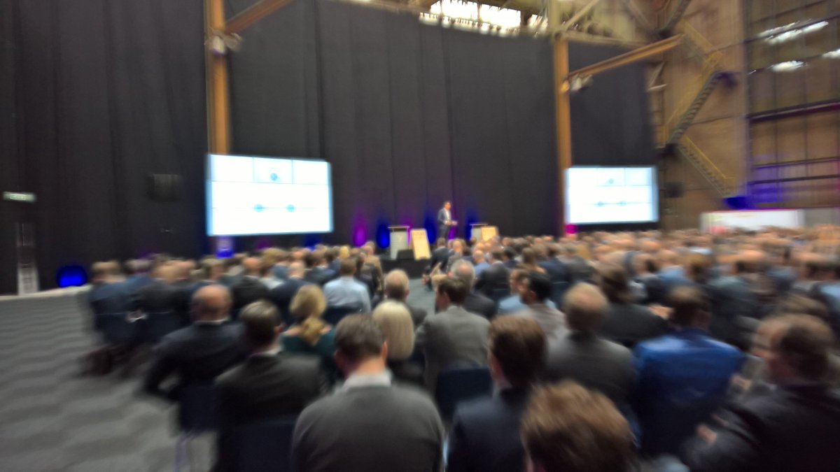 Full house #FutureDecoded "The day after tomorrow, the importance of long term value creation"