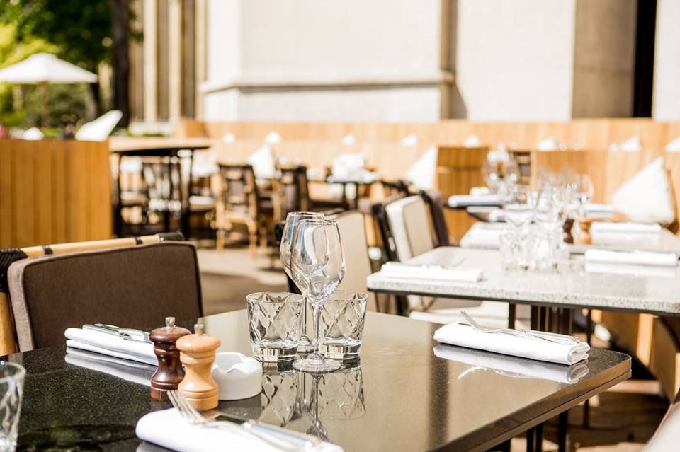 Rendez-vous à partir de 12h ! #cafedelhomme #terrasse #bestview #experience