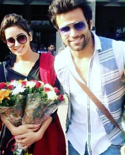 TellyTalkIndia's tweet photo. RT 🔁 if you're a #Ashvik fan! 

@AshaNegi7 
@rithvik_RD https://t.co/O7a7VbSWkV