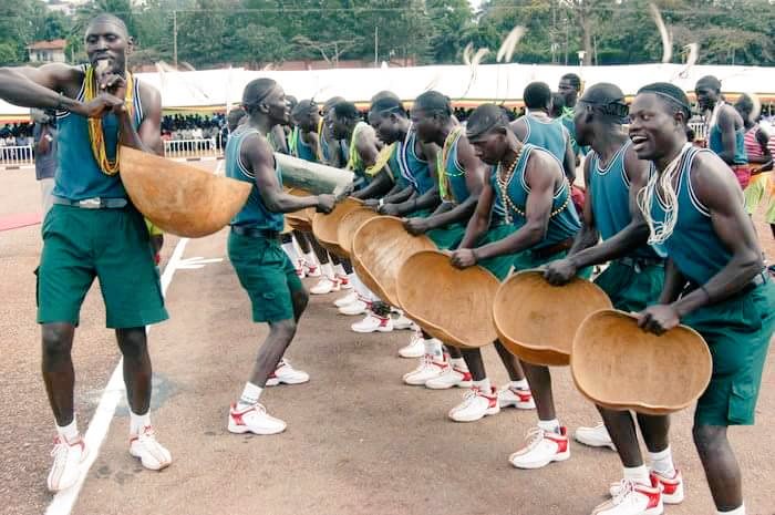 #AfricaDay : #Uganda , #Acholipride's Larakaraka dance @OdoKent @cobbo3 @WhiteheadComm @phillomavad @oyochris