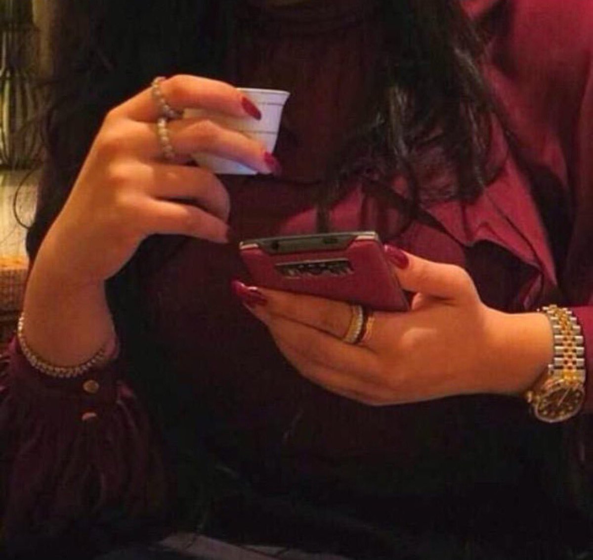 bnt_alsaad4's tweet photo. حين اشتاق لك اقتبس بعضاً من كلماتك واتصرف مثلك لاحتوي شيئاً منك ..❤️ https://t.co/k8niobsf7w