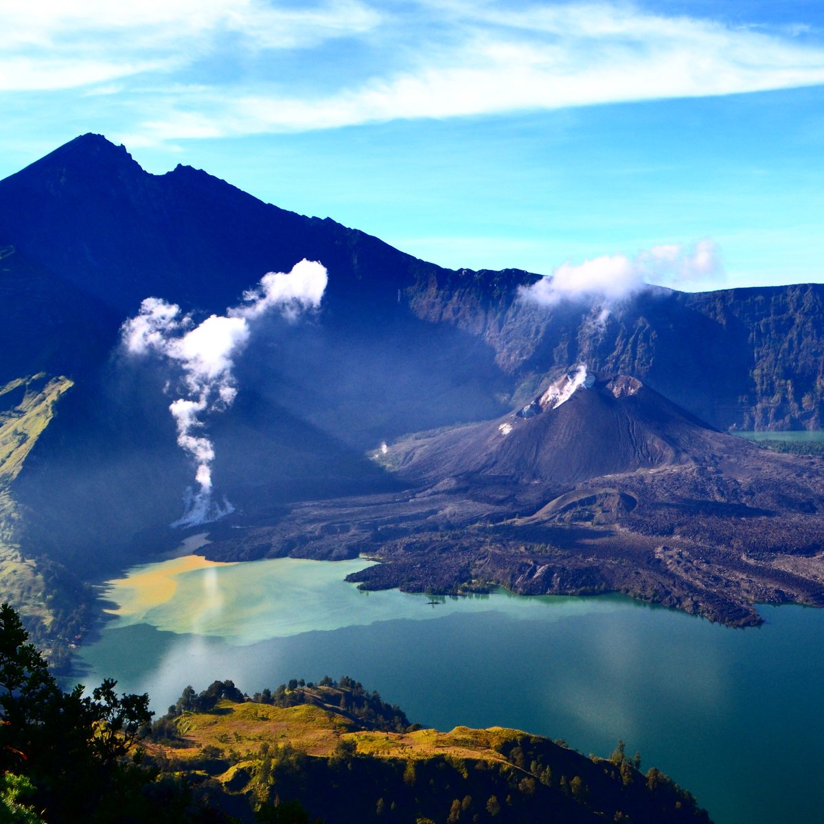 BackpackingFam's tweet image. Explore untill your heart is full and your legs are empty 
#adventuretravel #explore #travelphotography  #globemad