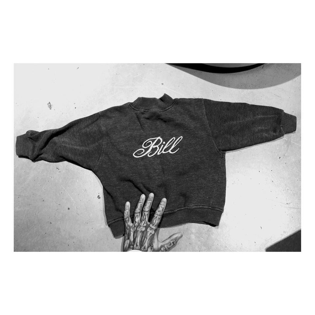 billyisnotok's tweet photo. -y is not ok! #kindergartenswag #tinysweater https://t.co/v2MPIbZXpR https://t.co/OV7PrbUlRk