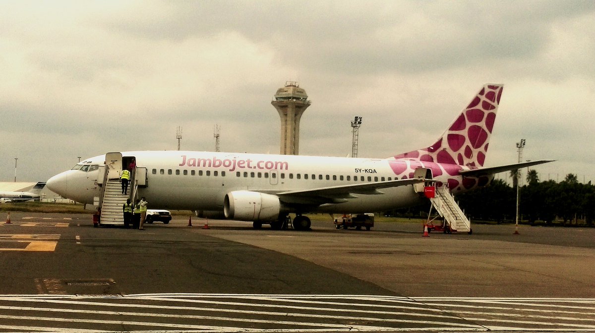 Afri_shere's tweet photo. 12:10 #AirTrafficUpdate #JamboJet flight 8602 Nbi to Msa departing at 9.40am delayed till now. https://t.co/9UQ0oUxelV via @marsherics
