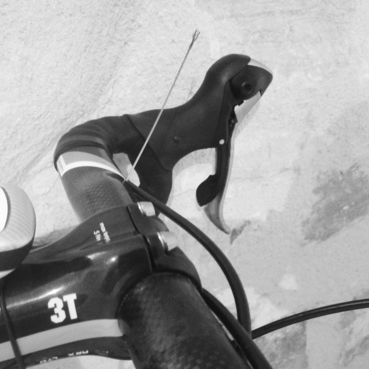chirundu's tweet photo. #derailleurcable broke..stuck in smallchainring-kept going-ended with best #hillinterval set all season #NeverGiveUp https://t.co/hl0QeC7hcU