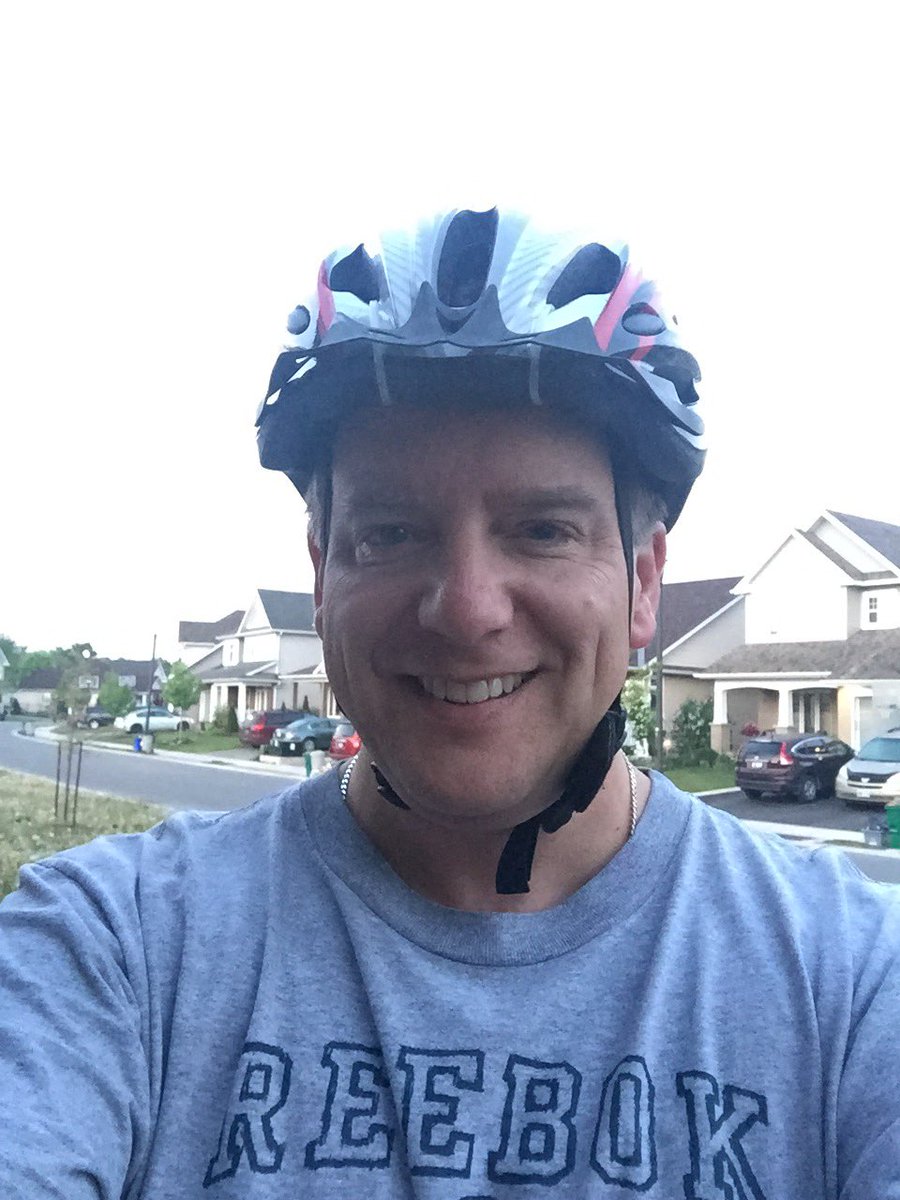 Dr_ChrisSimpson's tweet photo. It's National Residents Wellness Day! #nrwd16
https://t.co/fv7VQKArIg https://t.co/CN5q4fx5IK