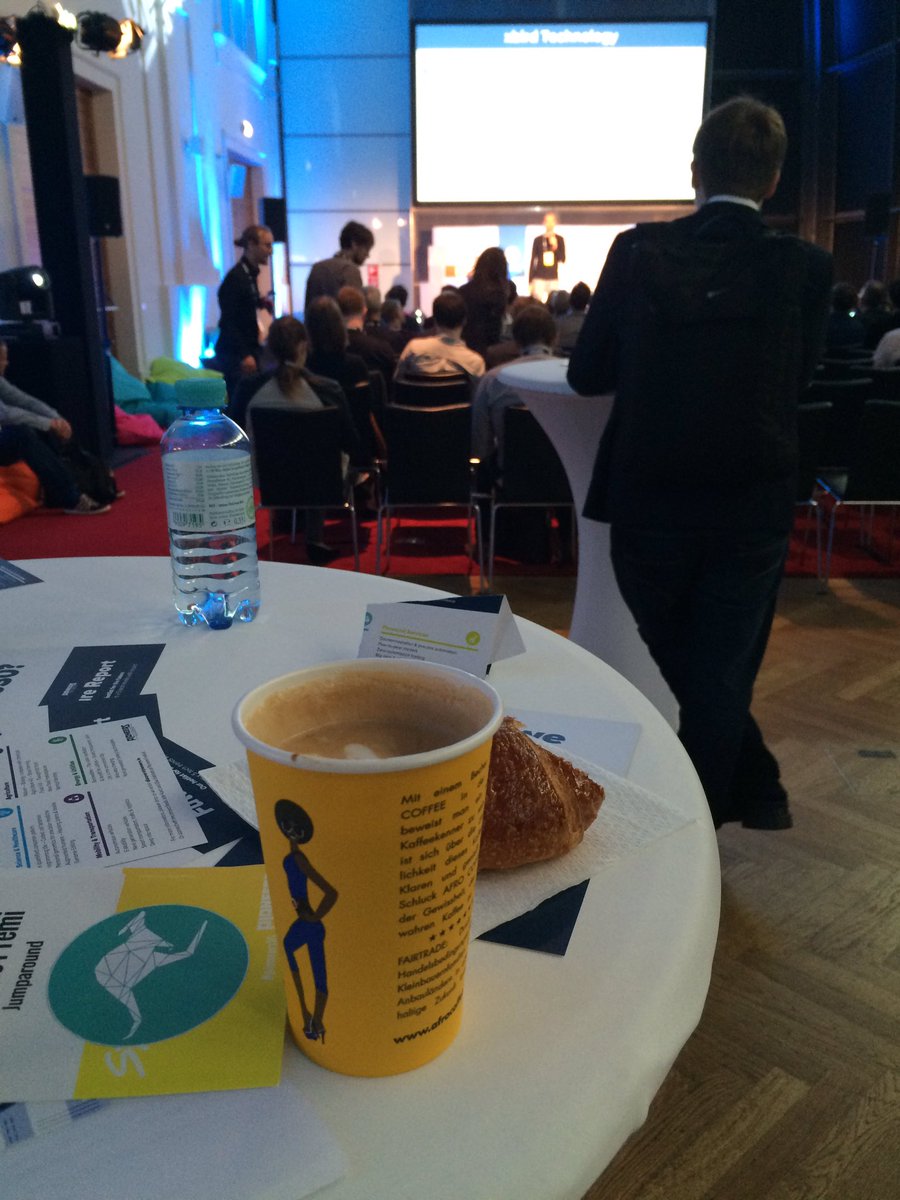 jumparound_app's tweet photo. Let's start the #day2 at @Pioneers #Pioneers16 #jumparound https://t.co/RFDt9W0hfI