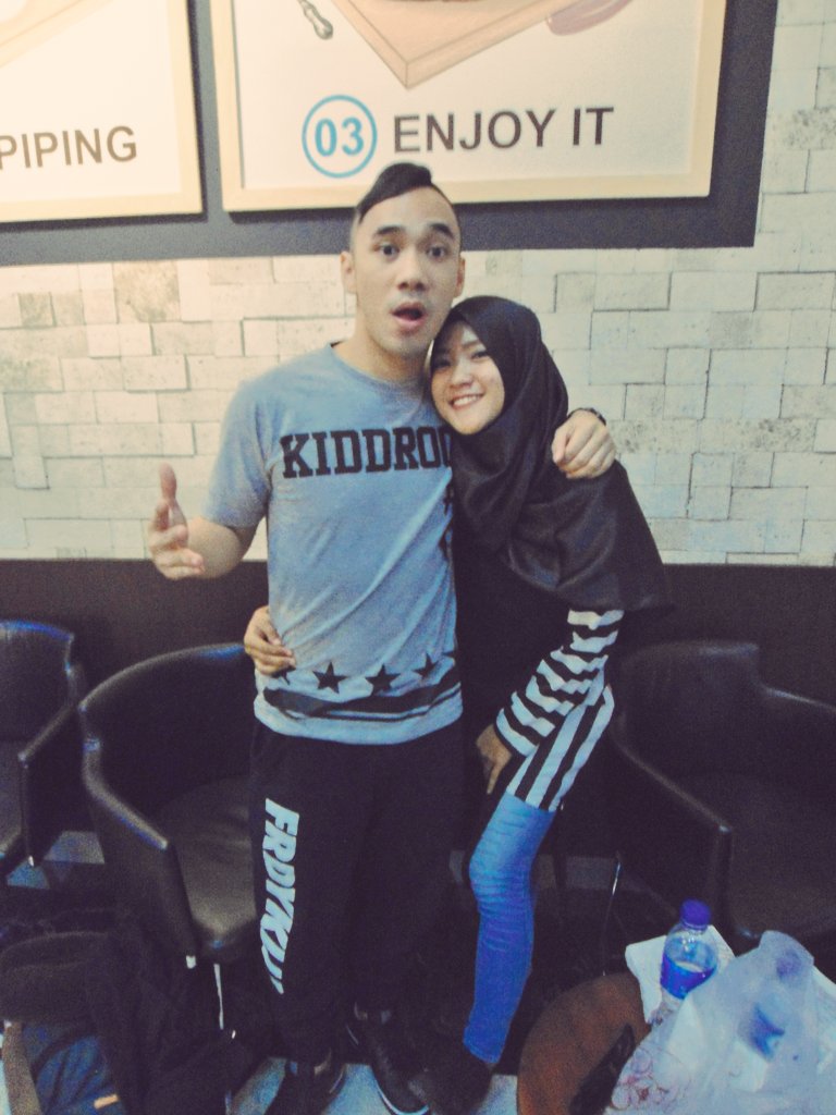 Peluk peluk abaaaangsky @ikmaltobing  😂😂😂