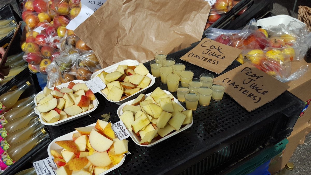 Don't forget <a href="/hammersmithfm/">Hammersmith FM</a> is back tomorrow (Thursday ) @ lyrics with fresh produce straight from the farm