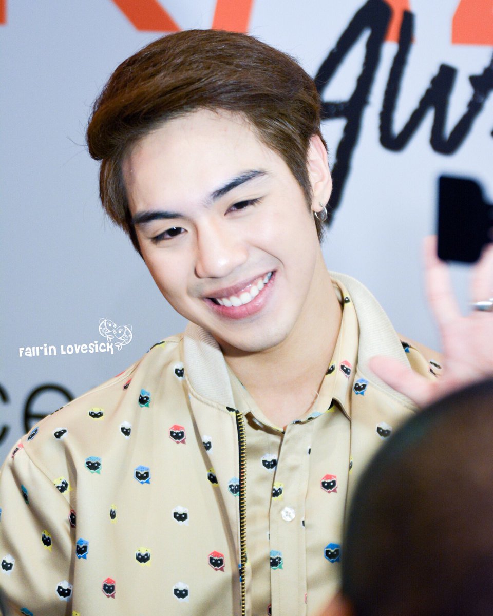 [งานด่วน] พรุ่งนี้เวลา 13.00 น. เจอกันในงานแถลงข่าว est ณ ทางเชื่อม BTS สยามแสควร์วัน <a href="/n_whitewo/">whitewo</a> #whitewo