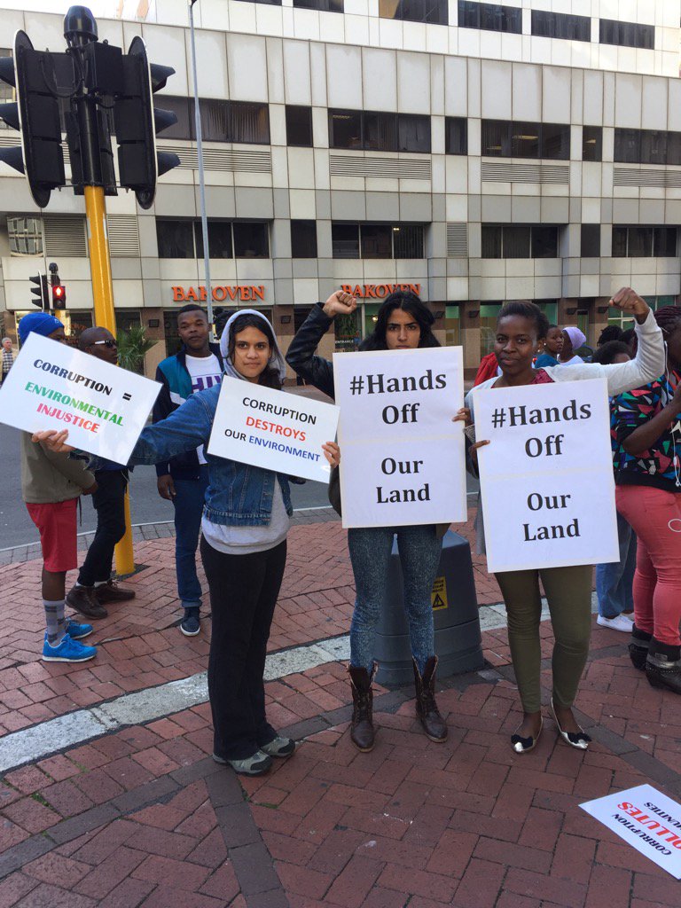 Christine Reddell (@red_christine) on Twitter photo #HandsOffAmadiba #ACC - No to MRC and mining in Xolobeni <a href="/CentreEnvRights/">Centre for Environmental Rights</a> #HandsOffAmadiba #ACC - No to MRC and mining in Xolobeni <a href="/CentreEnvRights/">Centre for Environmental Rights</a>