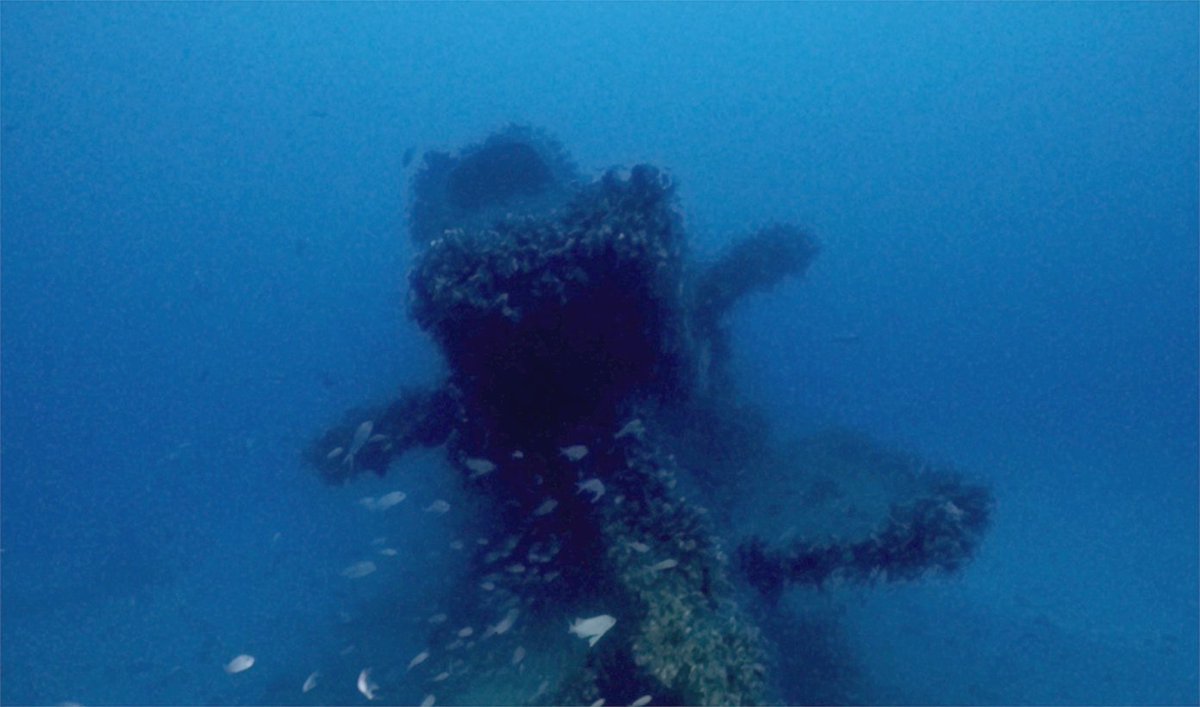 Descubren un submarino desaparecido con 71 cadáveres en su interior CjT-p-GXIAAAgvr