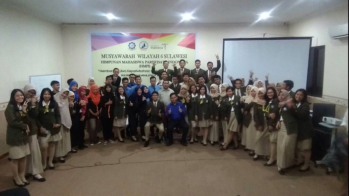 <a href="/infoHMPI/">HMPI</a> peserta muswil 6 sulawesi, di hadiri oleh 4 kampus pariwisata di makassar salah satunya <a href="/POLITEKNIK_BSW/">POLITEKNIK BOSOWA</a>