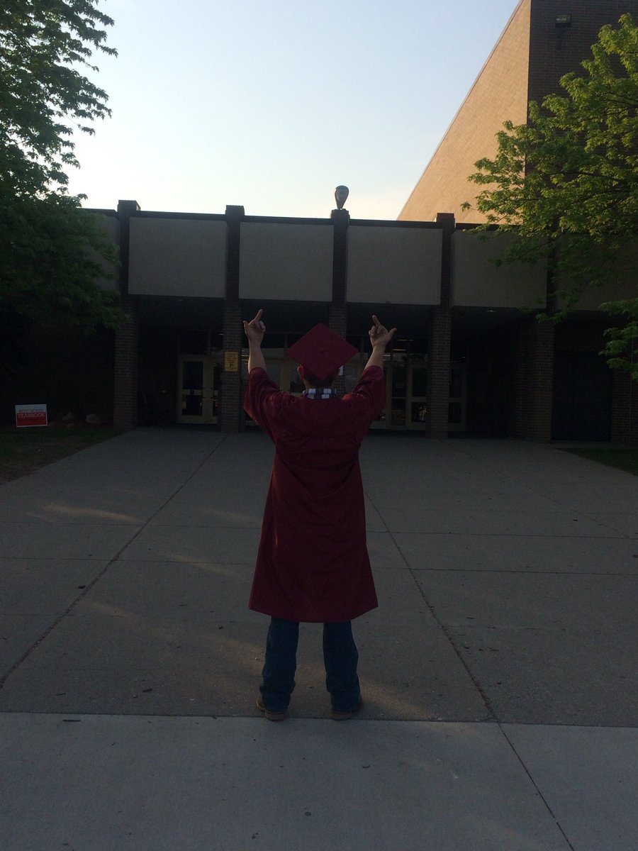 mitwhit's tweet photo. It's been real DHS. https://t.co/UTwGXQix2X
