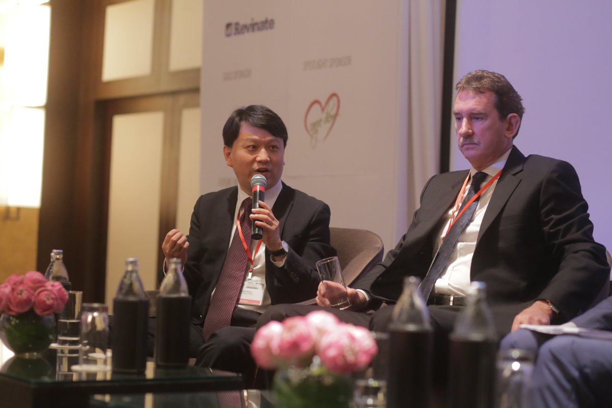 IDeaS_RevOpt's tweet photo. IDeaS Advisor Charles Wang & FRHI's Wayne Buckingham on the panel at yesterday's #HMASummit @HM_Asia https://t.co/eFDE0iej6B