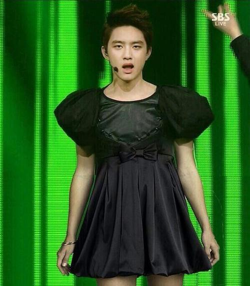 mdzlhcy_'s tweet photo. ช่วงคัมแบควูล์ฟนี่ชุดนี้ของคยองคือกูขำชิบหาย อซอ.เอามาอีดิทกันแบบ โอ้ยยย เจ้าหญิงดิสนีย์ป้ะ5555555555555555555555555 https://t.co/wUkU9czsk1